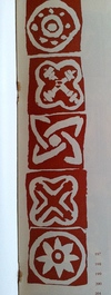 Een tegelveldje in kruisvorm, 13/14e eeuw, Doopkapel Wenduine
